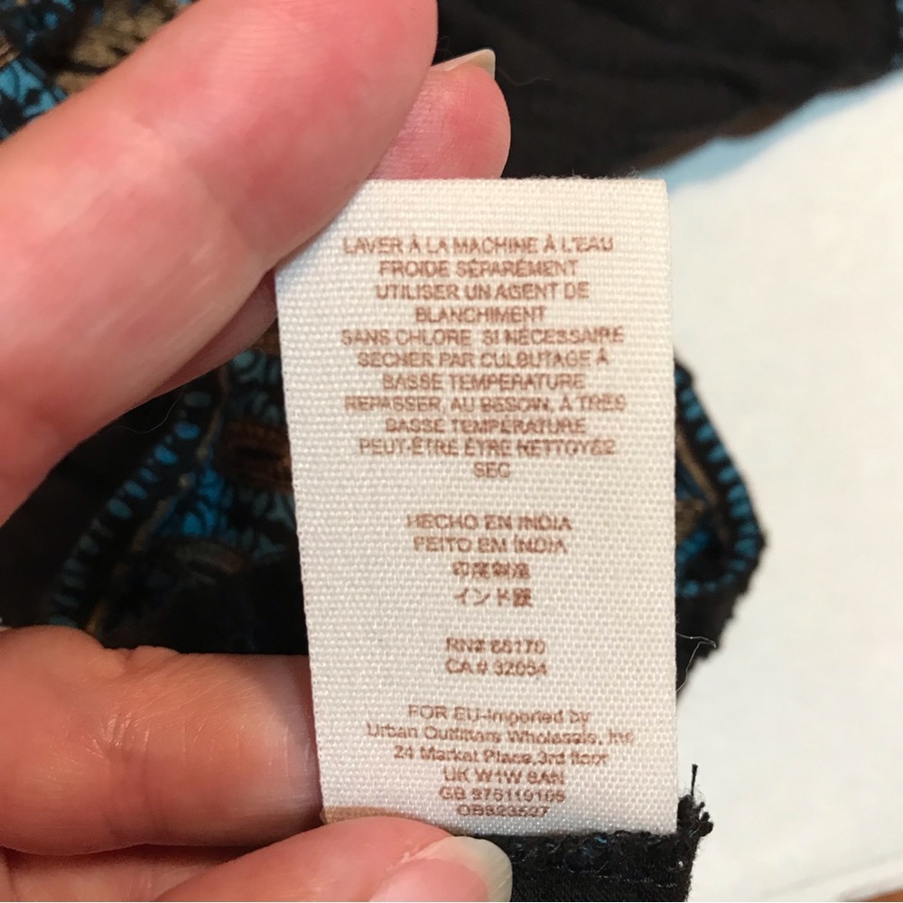 FREE PEOPLE boho black/teal women’s top size small - Picture 7 of 9